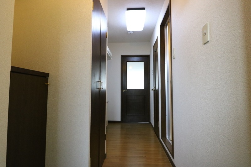 玄関　玄関からの景色です。