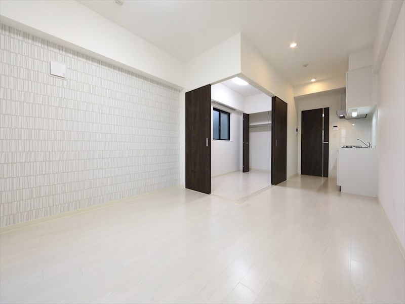 居室・リビング　ＬＤＫ12.12帖　　洋室3.85帖と繋げても使えます