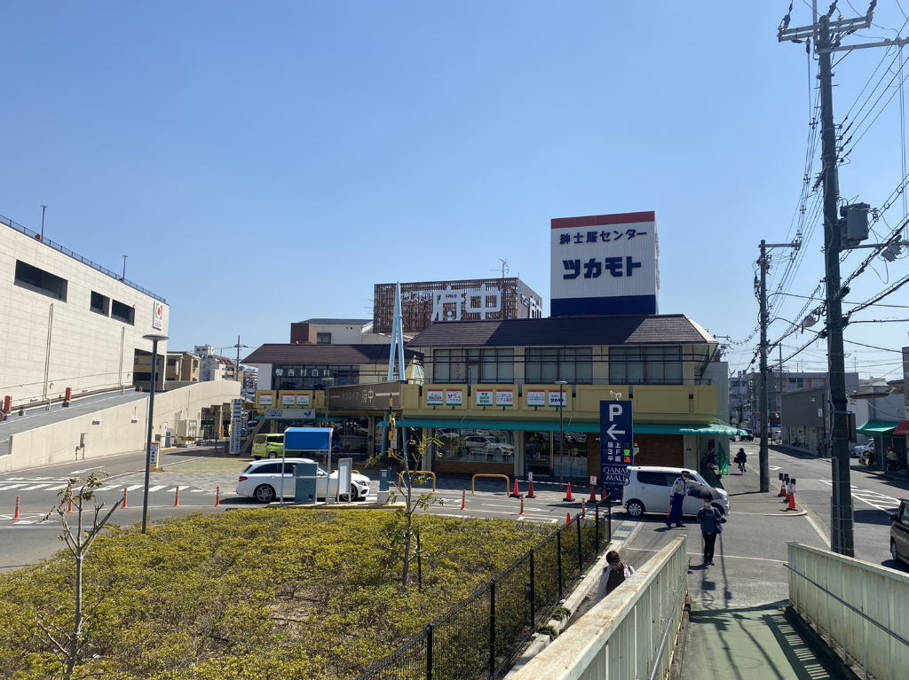 ドラックストア　府中リブス薬局（ドラッグストア）まで330m