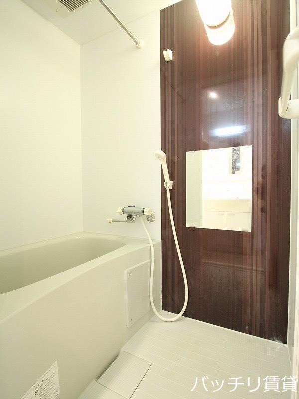 バス・シャワールーム　同タイプのため、現状を優先いたします。