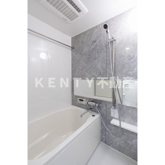 バス・シャワールーム　ゆったり過ごせるお風呂です