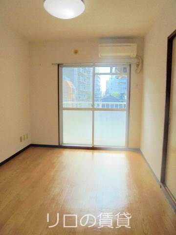 居室・リビング　床もお洒落