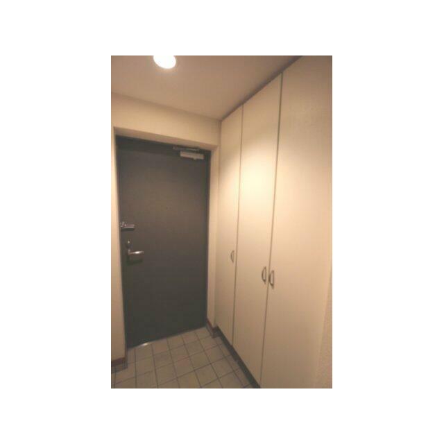 玄関　※参考写真