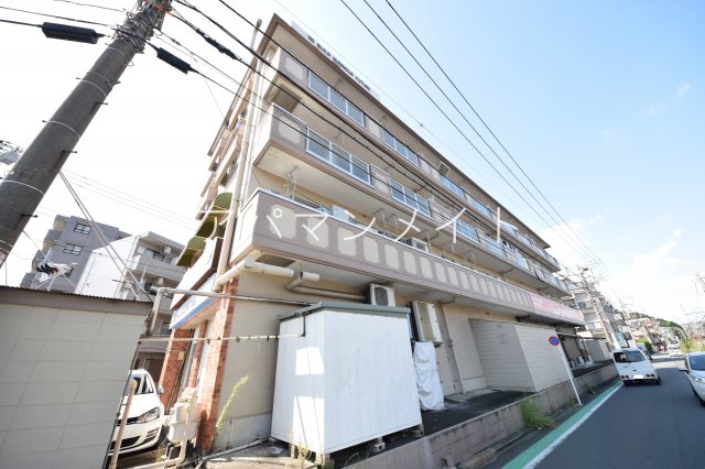 その他共有部分　落ち着いた雰囲気の外観です