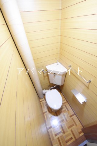 トイレ　コンパクトで使いやすいトイレです