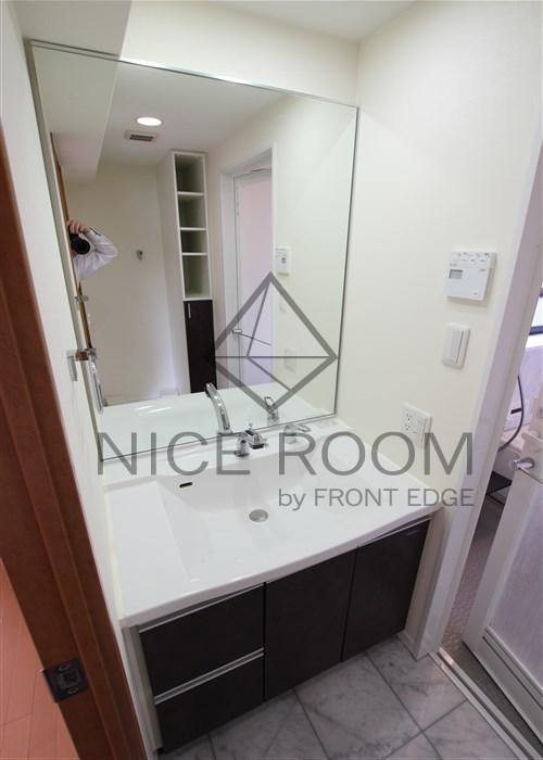 洗面設備　リーガル岡崎橋　独立洗面台