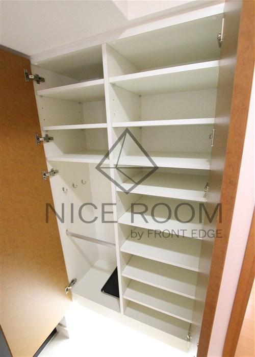 玄関　リーガル岡崎橋　シューズボックス