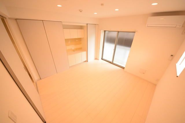 その他部屋・スペース　2面採光で明るいお部屋です