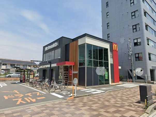 飲食店　マクドナルド22号康生通店（飲食店）まで860m