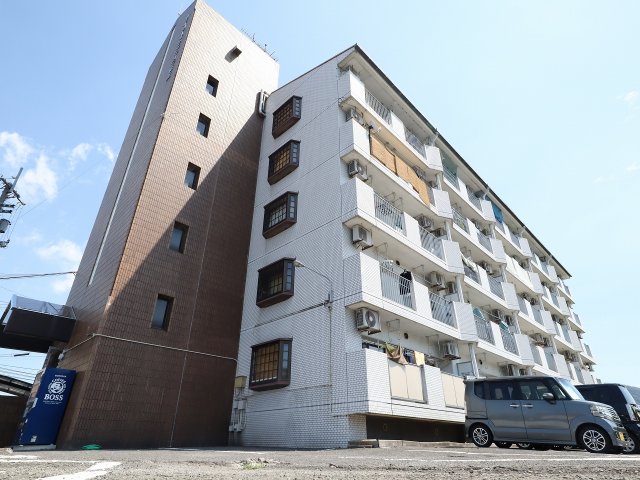 建物外観　完成写真