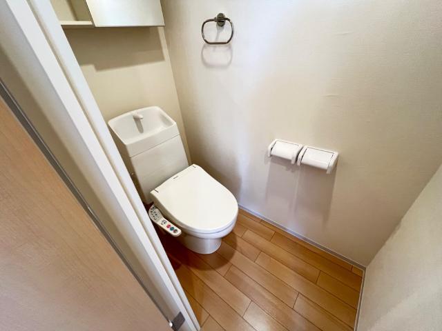 トイレ　シャワー付きトイレ
