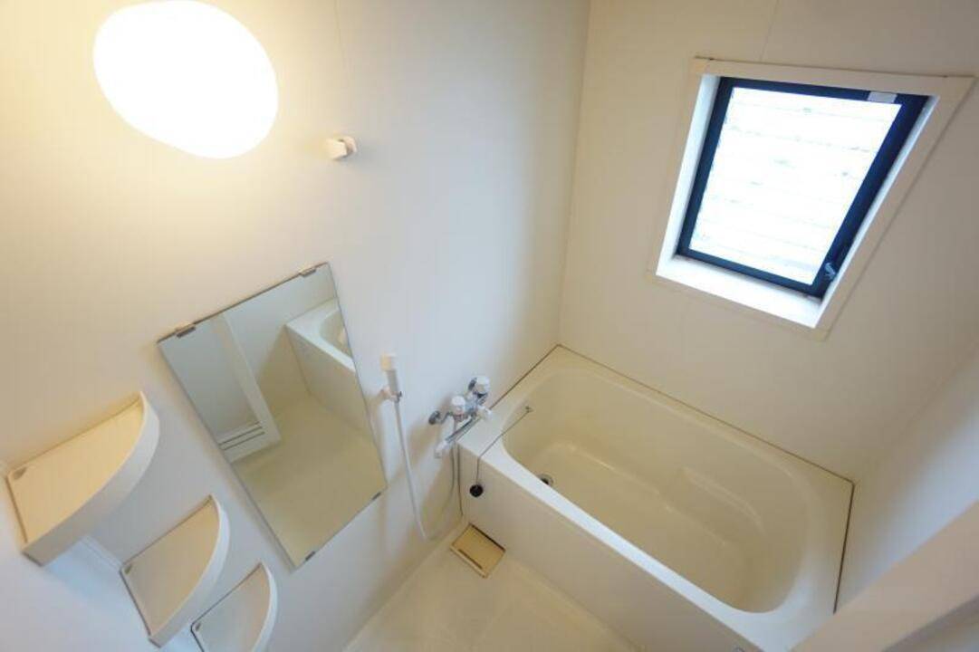 バス・シャワールーム　浴室