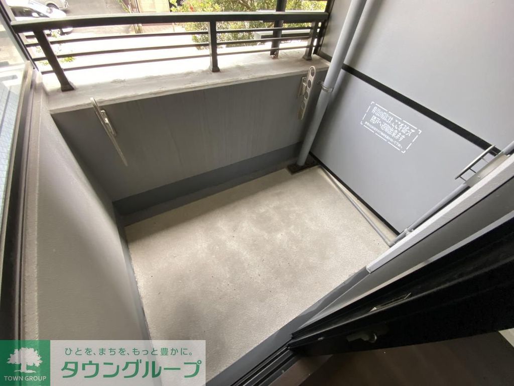 バルコニー　バルコニー