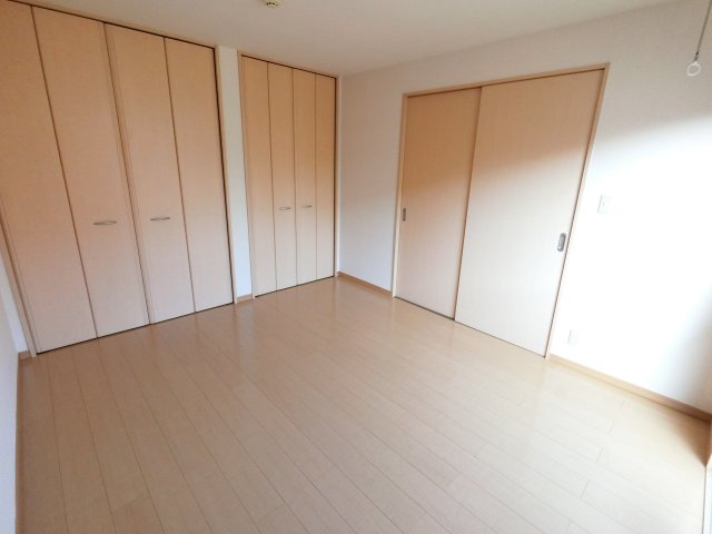 その他　＊洋室の写真です。