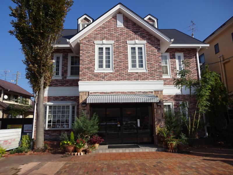 飲食店　ドンバル洋菓子店（飲食店）まで402m