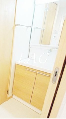 洗面設備　独立洗面台です。