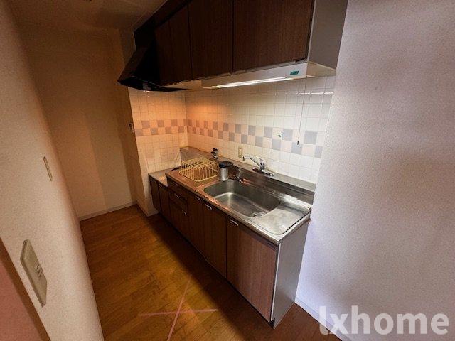 キッチン　コンパクトなキッチンで掃除もラクラク