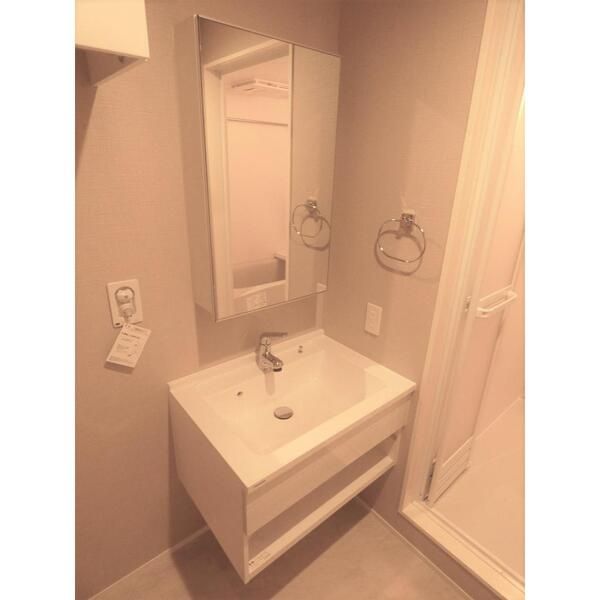 洗面設備　１４　ＯＮＥ　ＦＯＵＲ　ＭＩＮＡＭＩ　ＩＫＥＢＵＫＵＲＯ　豊