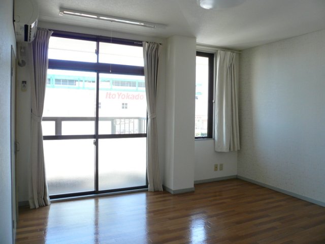 その他部屋・スペース　洋室8.4帖