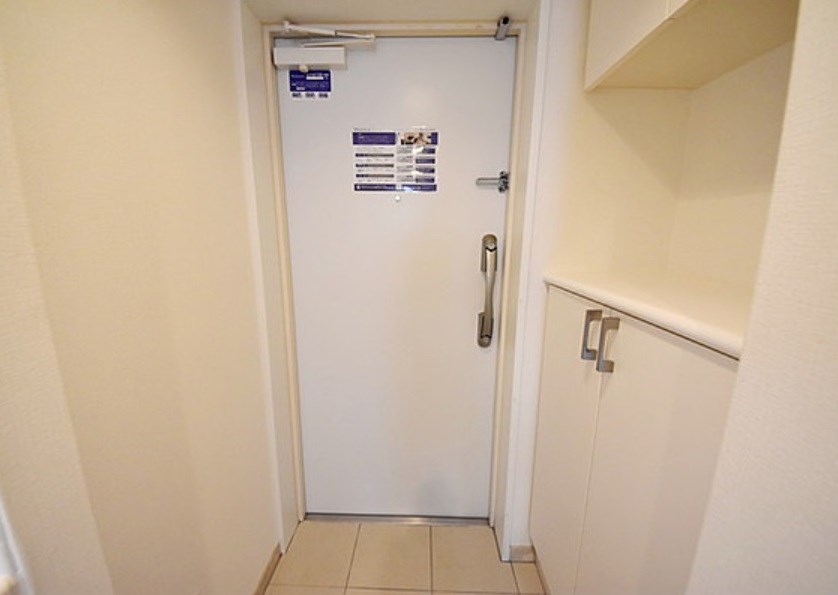 玄関　★見学予約受付中★