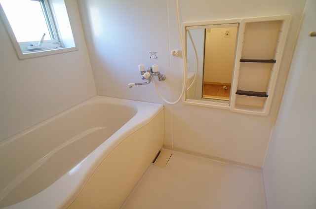 バス・シャワールーム　別号室