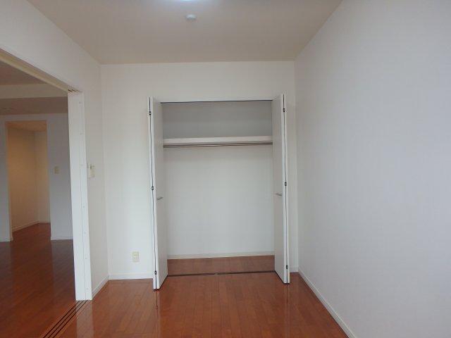 収納　※同間取り別部屋の写真です。