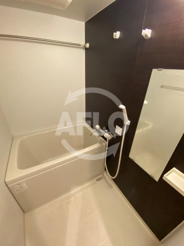 バス・シャワールーム　スワンズシティ心斎橋アネーロ　浴室