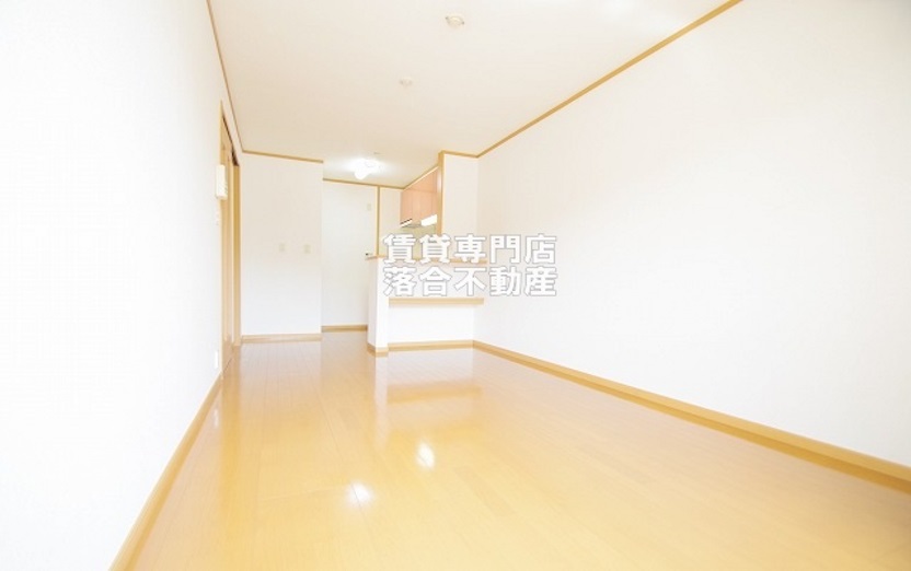 居室・リビング　南西向きの明るいリビング♪