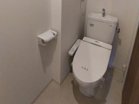 トイレ　※同施工会社のイメージ写真※