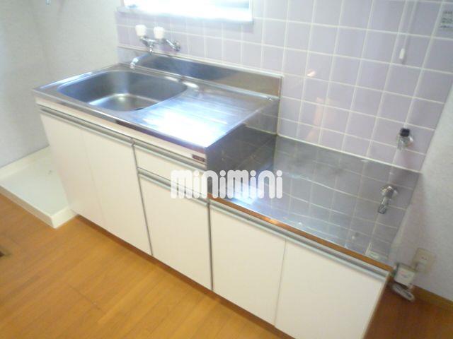 キッチン　シンプルなキッチン、使い勝手もいい。