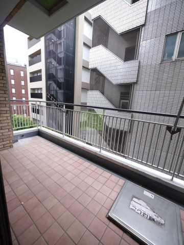 バルコニー　三番町ハウス