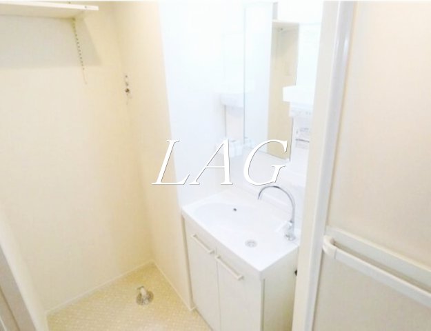 洗面設備　独立洗面台です。