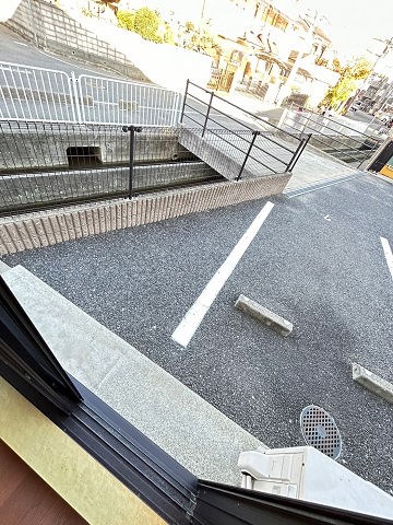 バルコニー　広々としたバルコニーです