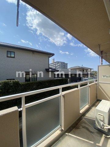 バルコニー　※写真は別号室のものですので現状優先させていただきます。