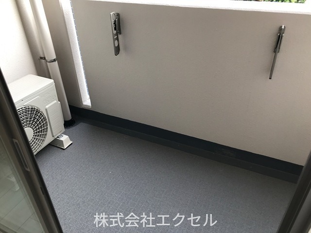 バルコニー　南向きで日当たり良好です。