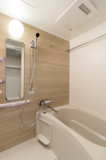 バス・シャワールーム　※写真は同タイプ住戸です。