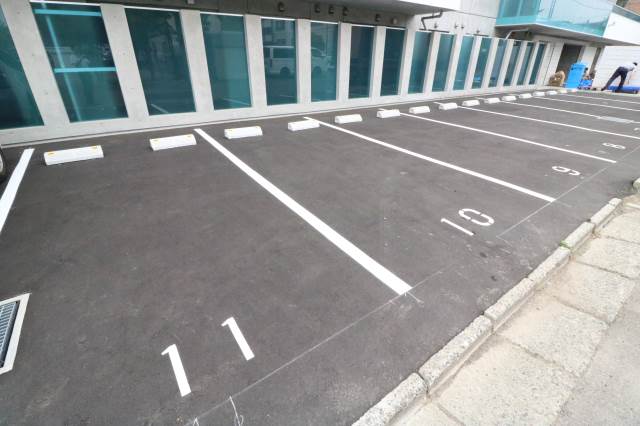 駐車場　専用駐車場スペース♪