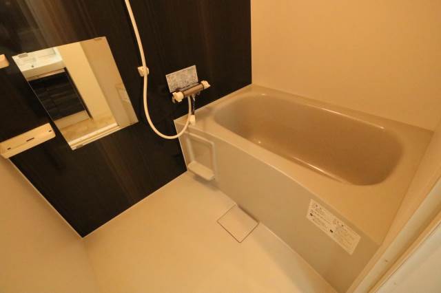バス・シャワールーム　綺麗な浴室です♪