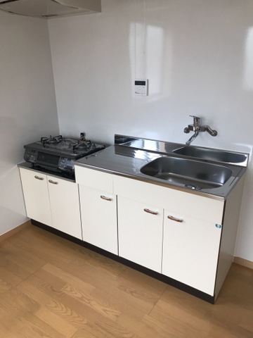 キッチン　※同タイプの部屋写真です