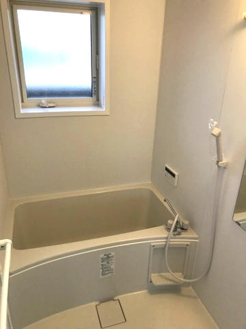 バス・シャワールーム　※同タイプの部屋写真です