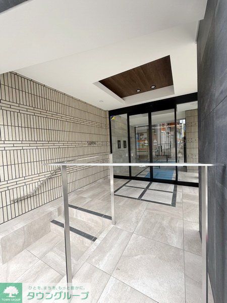 エントランス　エントランス