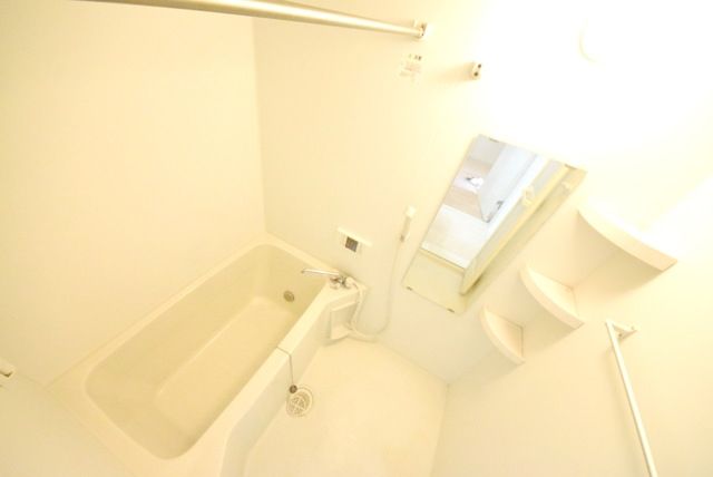 バス・シャワールーム　バスルーム