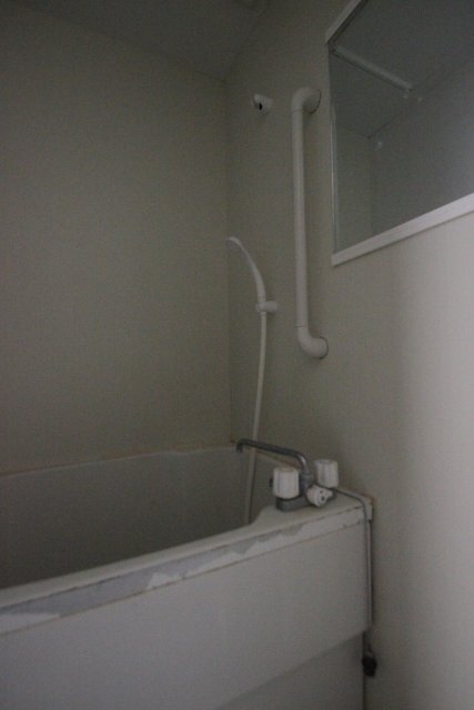 バス・シャワールーム　同物件別号室の写真です。