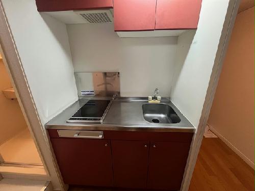 キッチン　設備・仕様は号室により異なる為、現況を優先いたします。