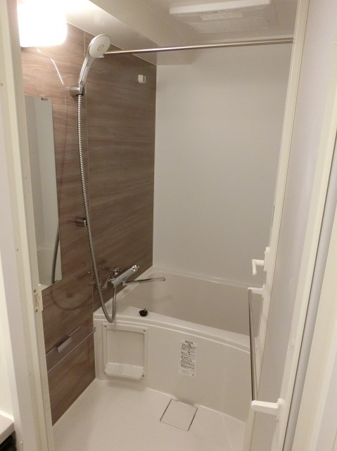 バス・シャワールーム　※写真は同タイプ住戸です。