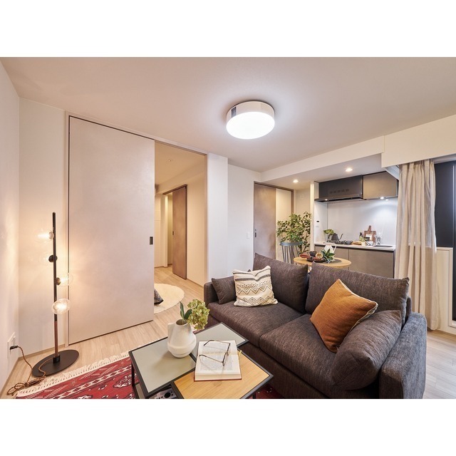 居室・リビング　家具・家電の備え付けはありません