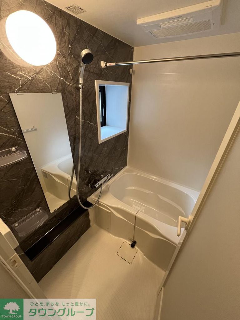 バス・シャワールーム　バス