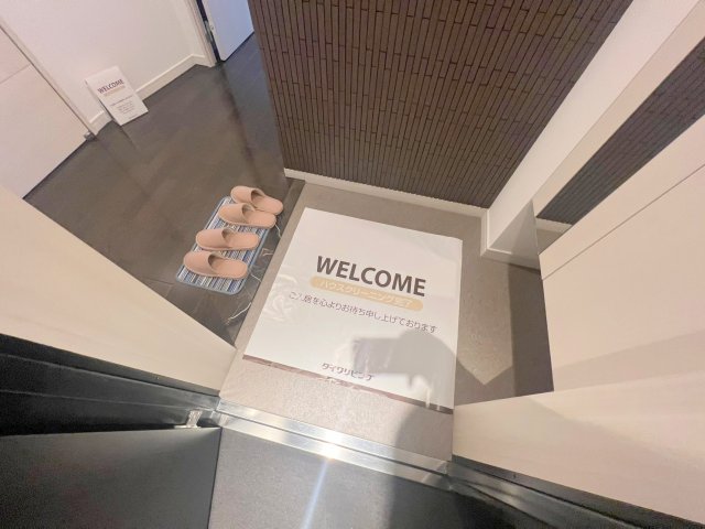 玄関　落ち着いたおしゃれな玄関です。