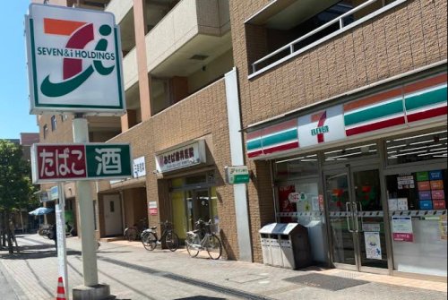 コンビニ　セブンイレブン 草加住吉店（コンビニ）まで496m