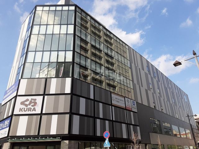 飲食店　くら寿司　調布駅前店（飲食店）まで464m